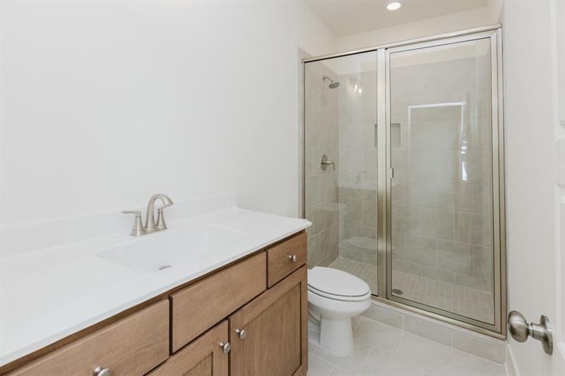 8320 Creekside Overlook