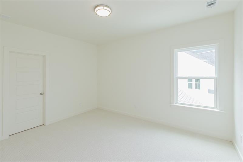 8320 Creekside Overlook