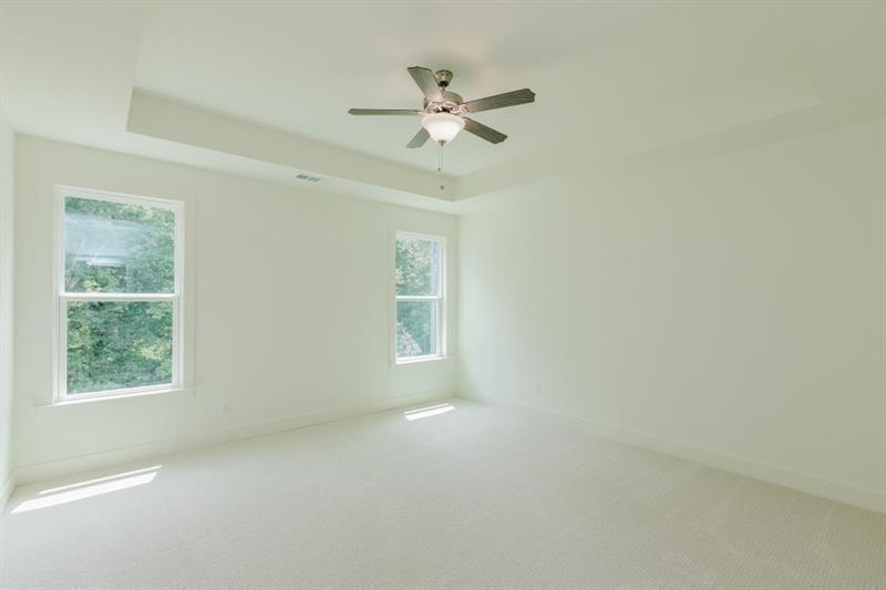 8320 Creekside Overlook