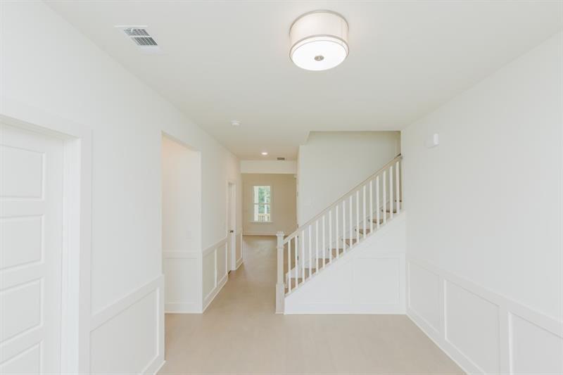 8320 Creekside Overlook