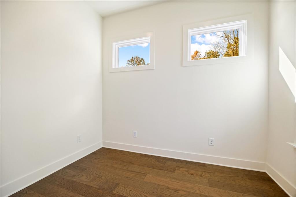 8415 Beryl Overlook
