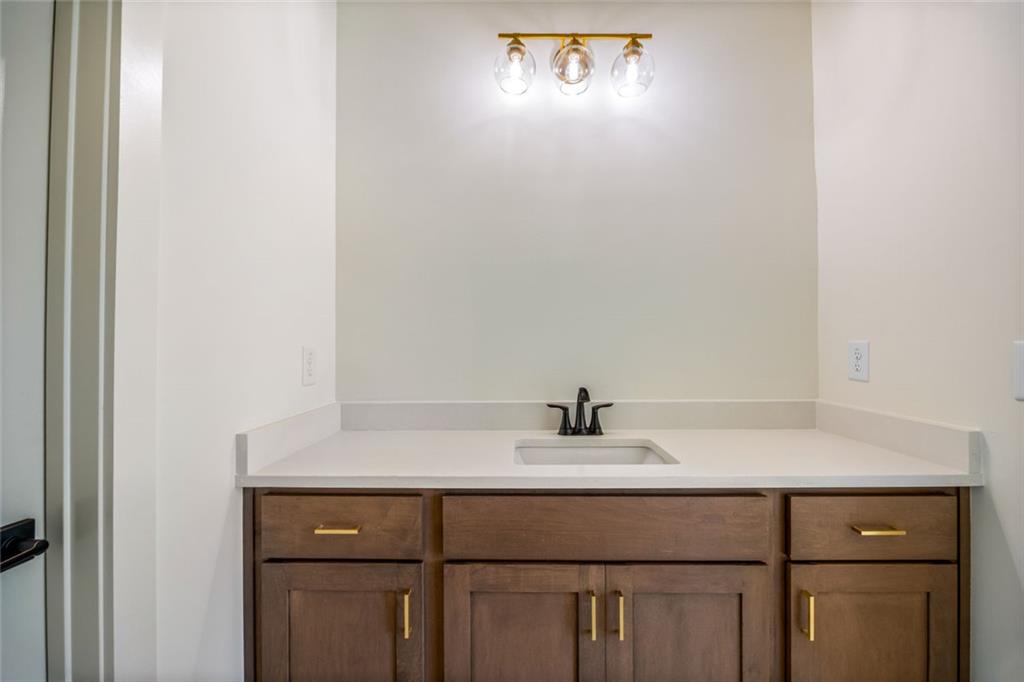 8415 Beryl Overlook