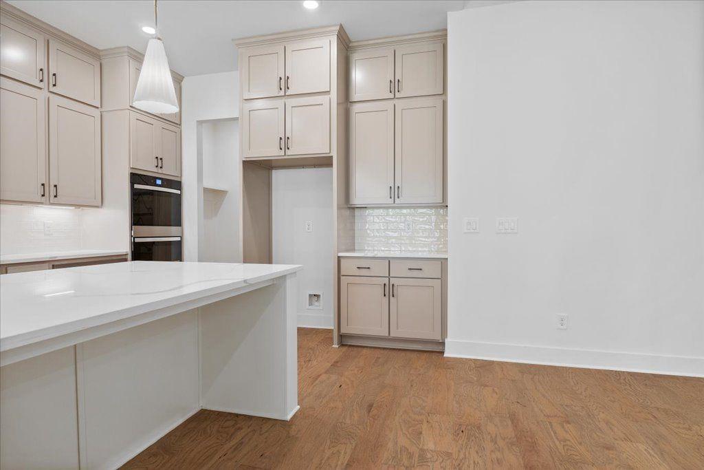 8280 Scarlett Grace Lane