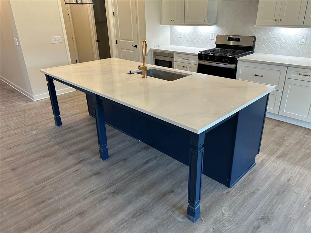 2000 Homestead Court