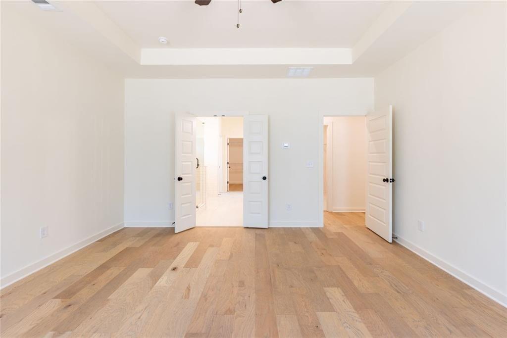 8290 Creekside Overlook Drive