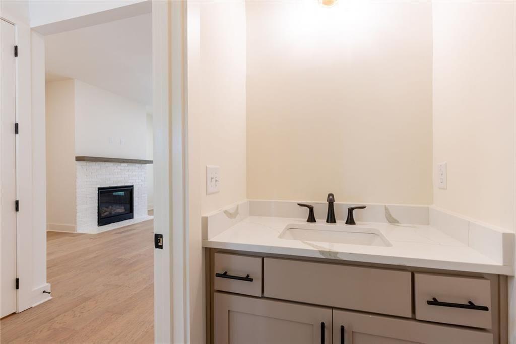 8290 Creekside Overlook Drive