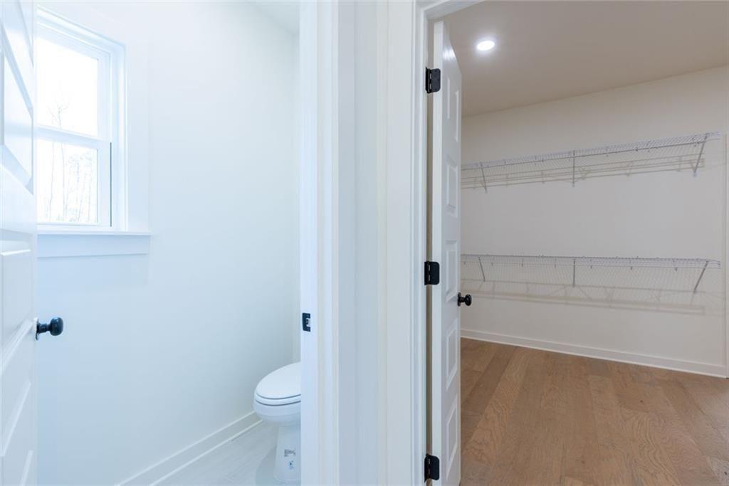 8290 Creekside Overlook Drive