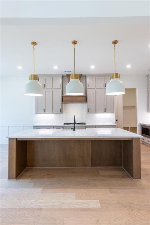 8290 Creekside Overlook Drive