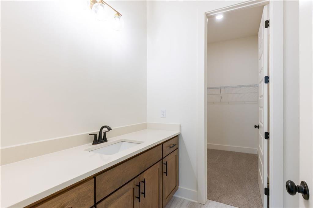 8290 Creekside Overlook Drive