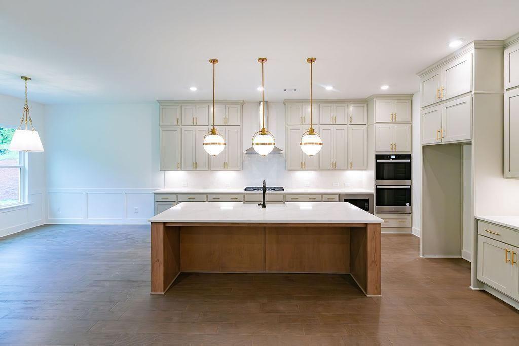 8310 Creekside Overlook Drive