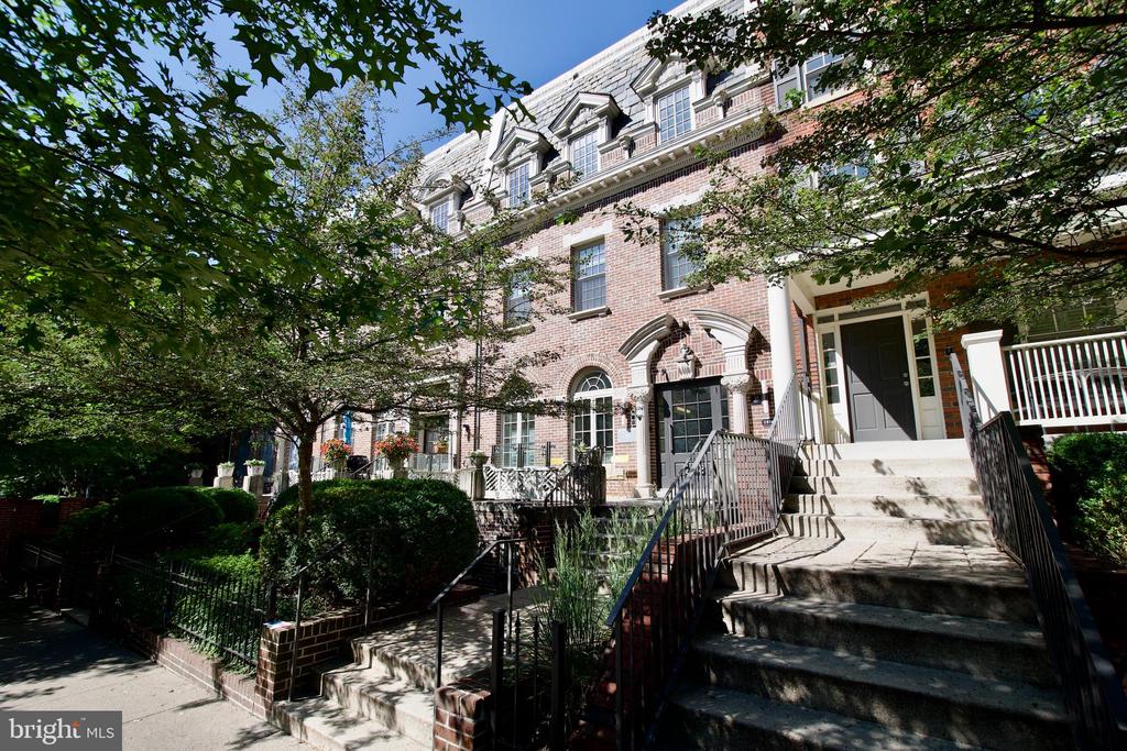 2818 CONNECTICUT AVENUE NW 503