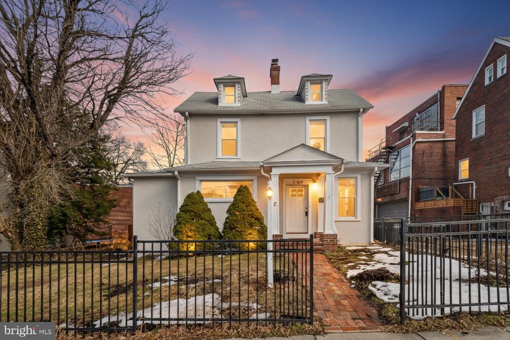 3109 20TH STREET NE