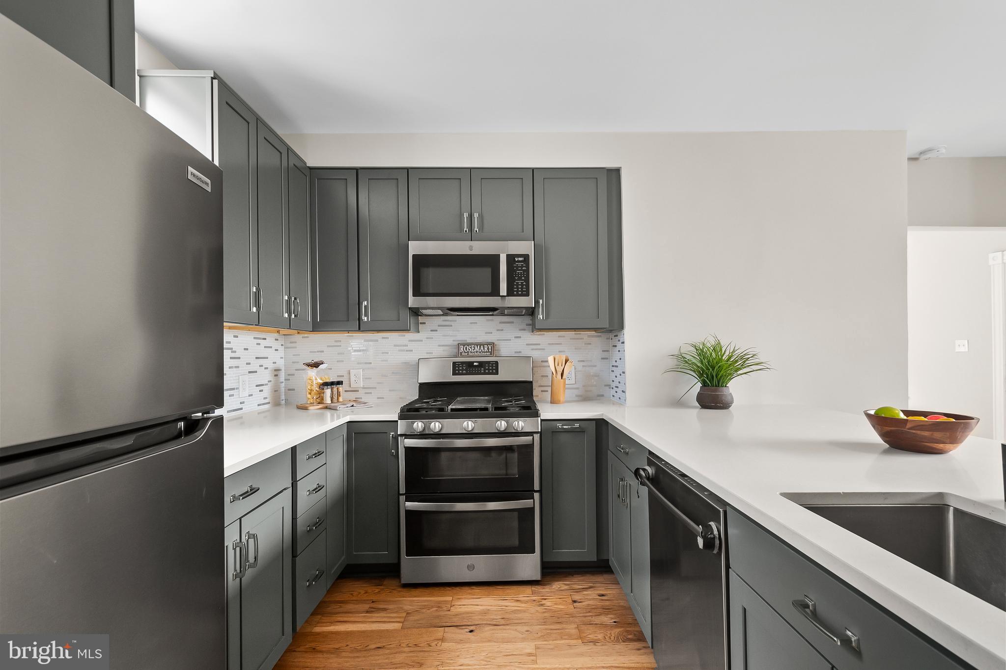3109 20TH STREET NE