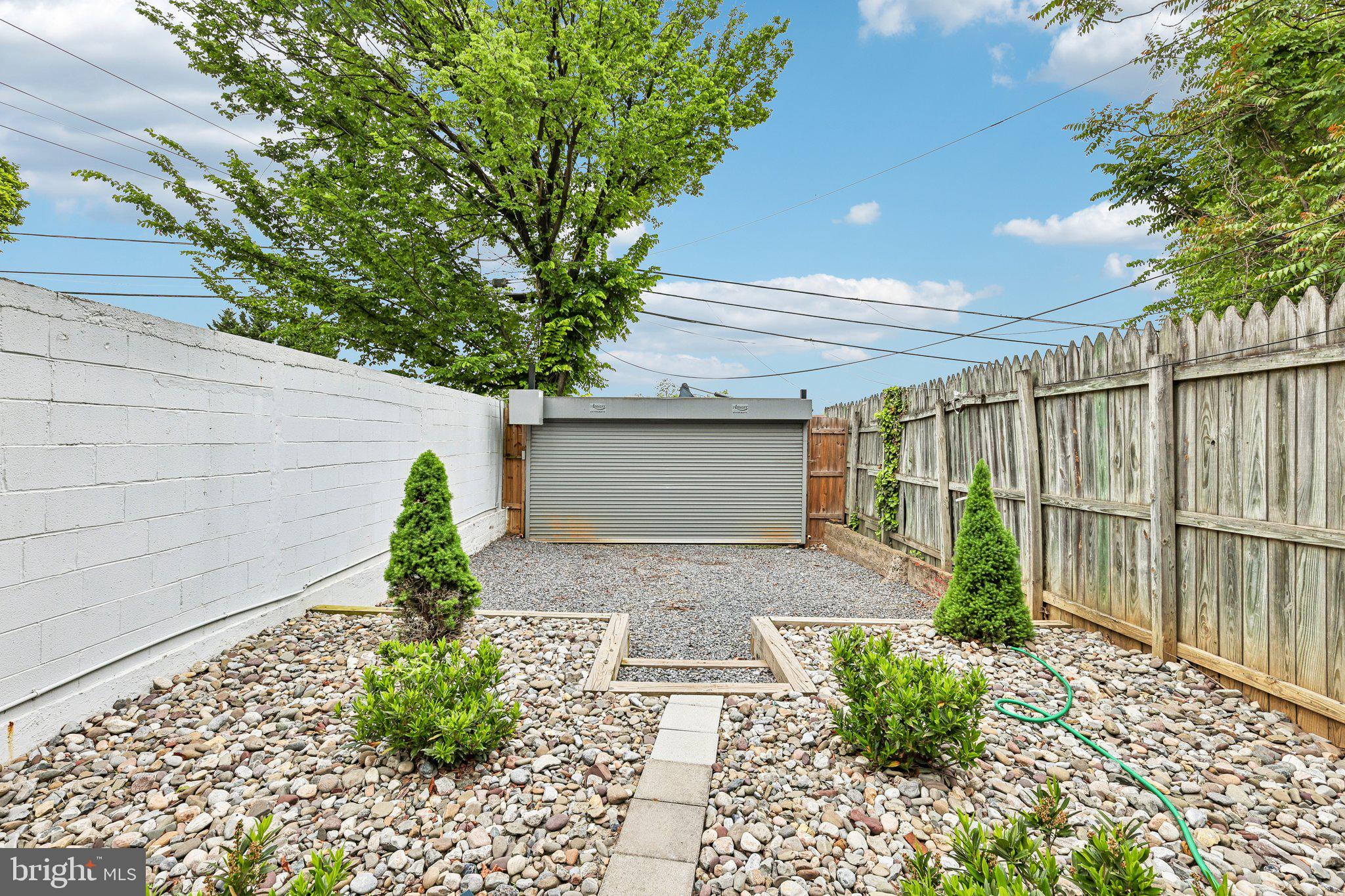 3408 WARDER ST NW 2