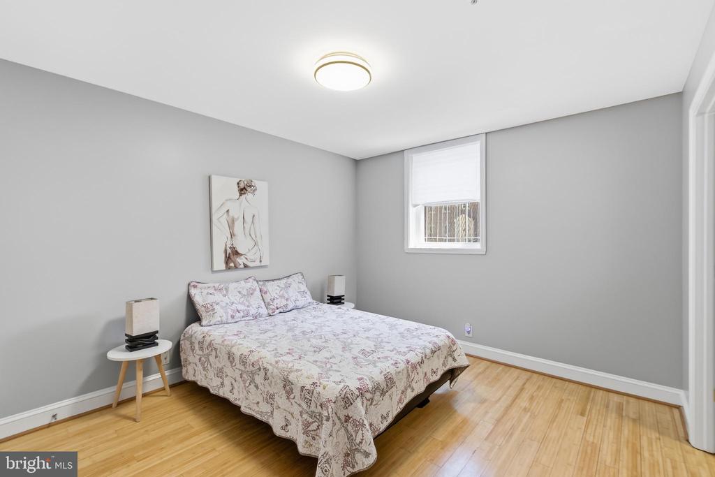 1380 BRYANT STREET NE Unit: 10