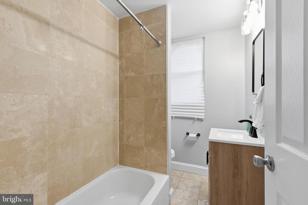 1380 BRYANT STREET NE Unit: 10