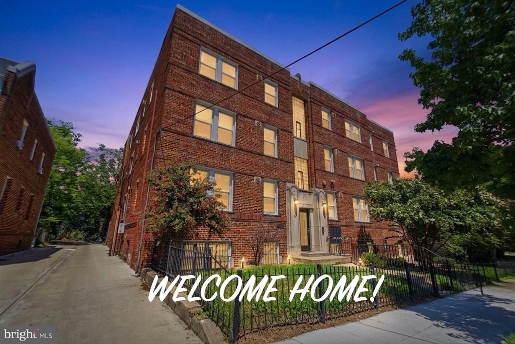 1380 BRYANT STREET NE Unit: 10