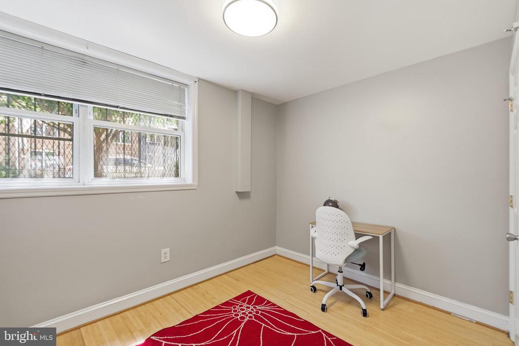 1380 BRYANT STREET NE Unit: 10