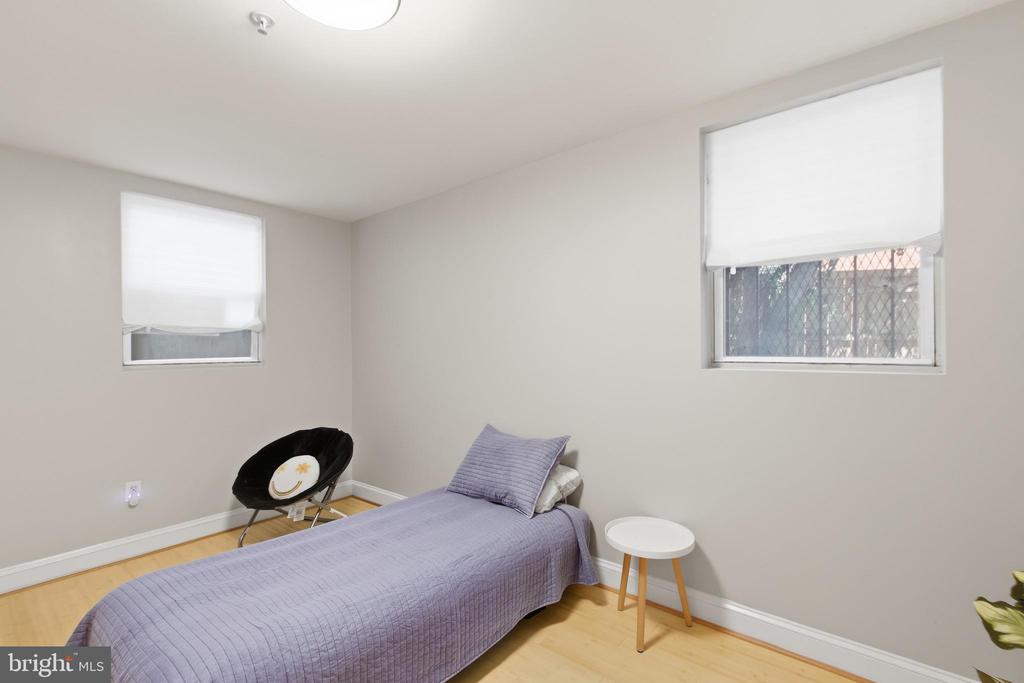 1380 BRYANT STREET NE Unit: 10