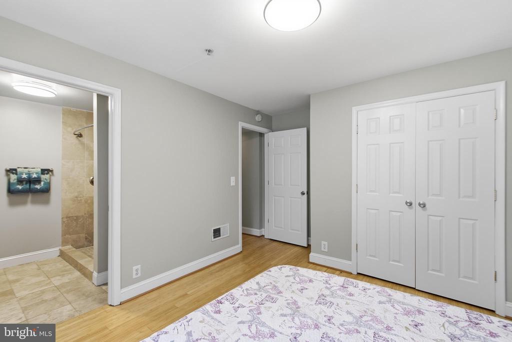 1380 BRYANT STREET NE Unit: 10