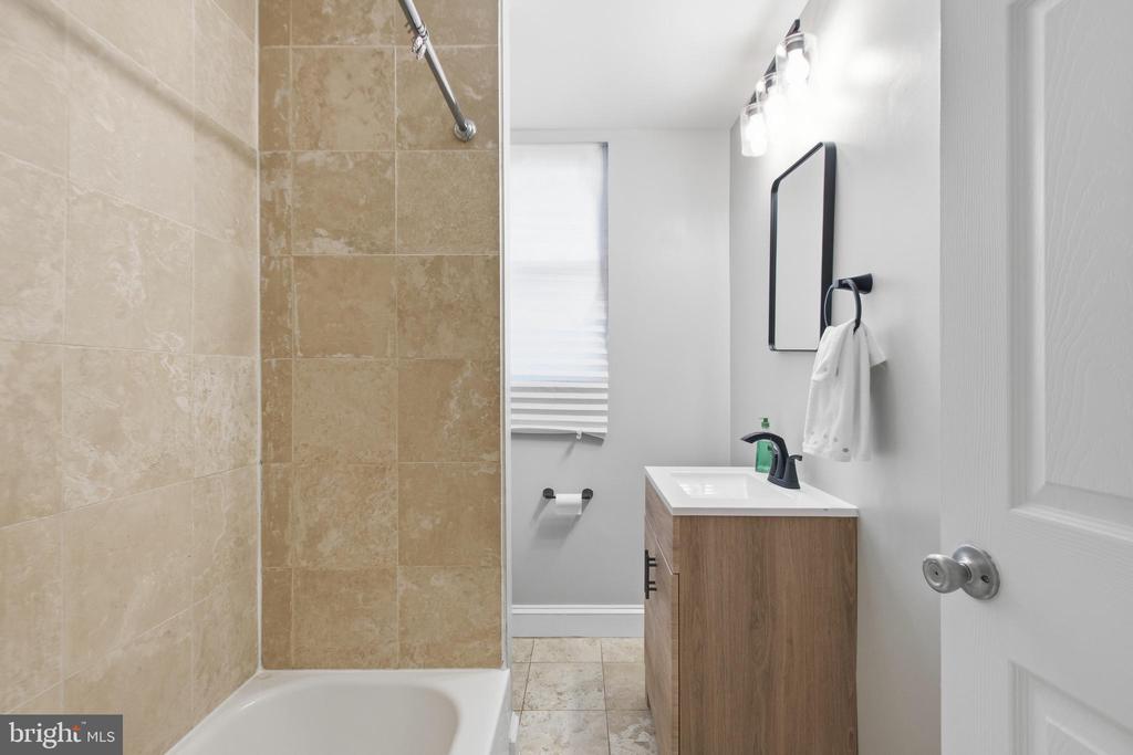1380 BRYANT STREET NE Unit: 10