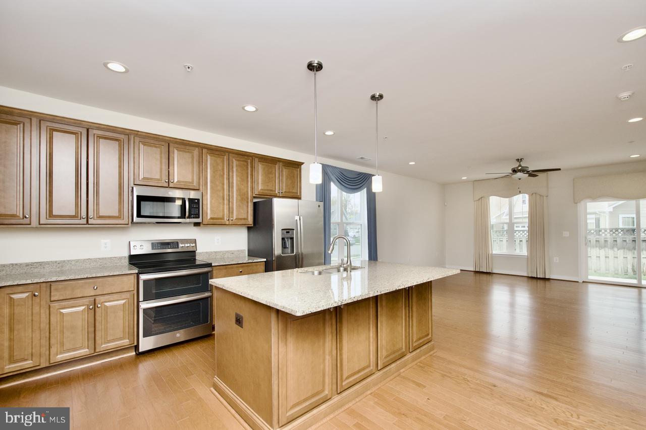 10669 WINDING TRAIL COURT