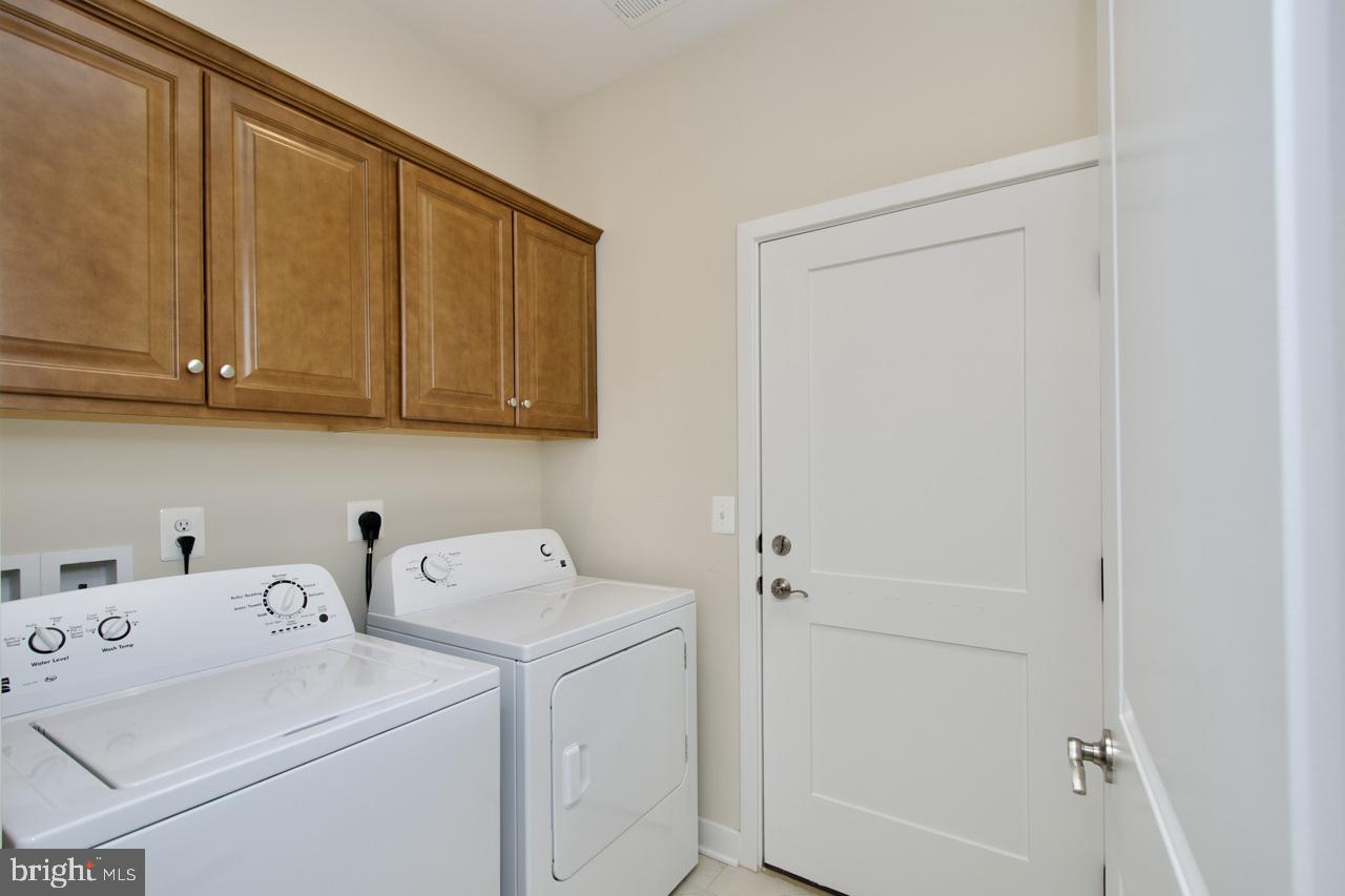 10669 WINDING TRAIL COURT