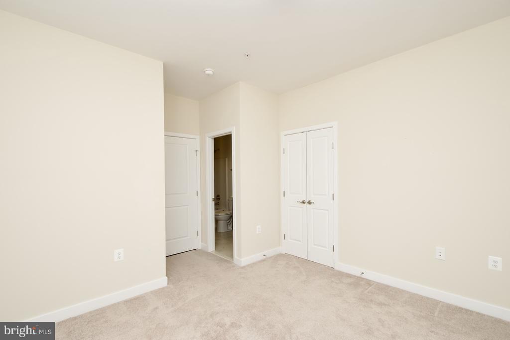 10669 WINDING TRAIL COURT