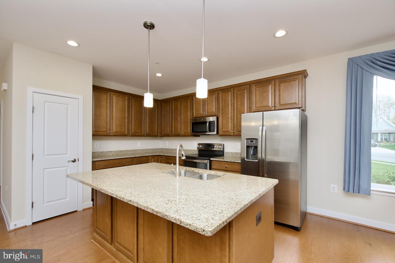 10669 WINDING TRAIL COURT