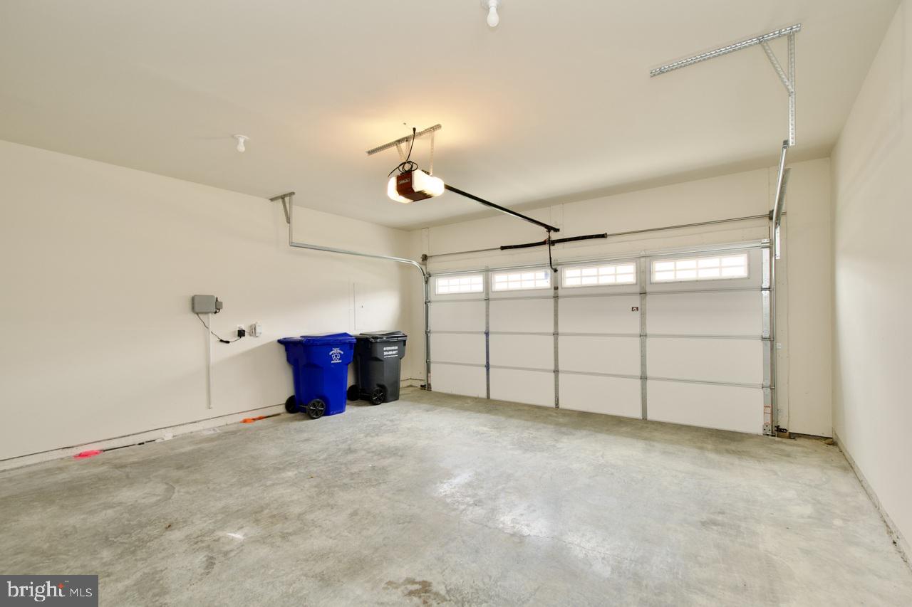 10669 WINDING TRAIL COURT