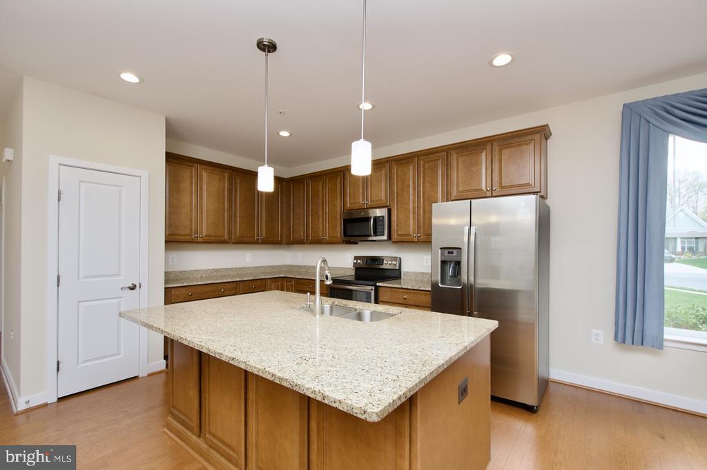 10669 WINDING TRAIL COURT