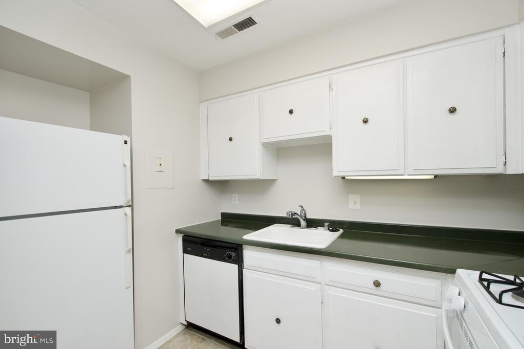2105 WALSH VIEW TERRACE 15-302