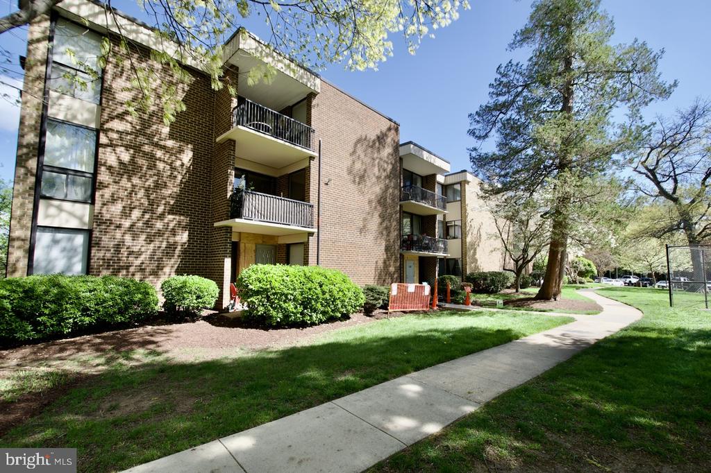 2105 WALSH VIEW TERRACE 15-302