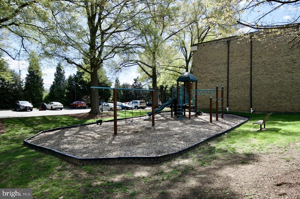 2105 WALSH VIEW TERRACE 15-302