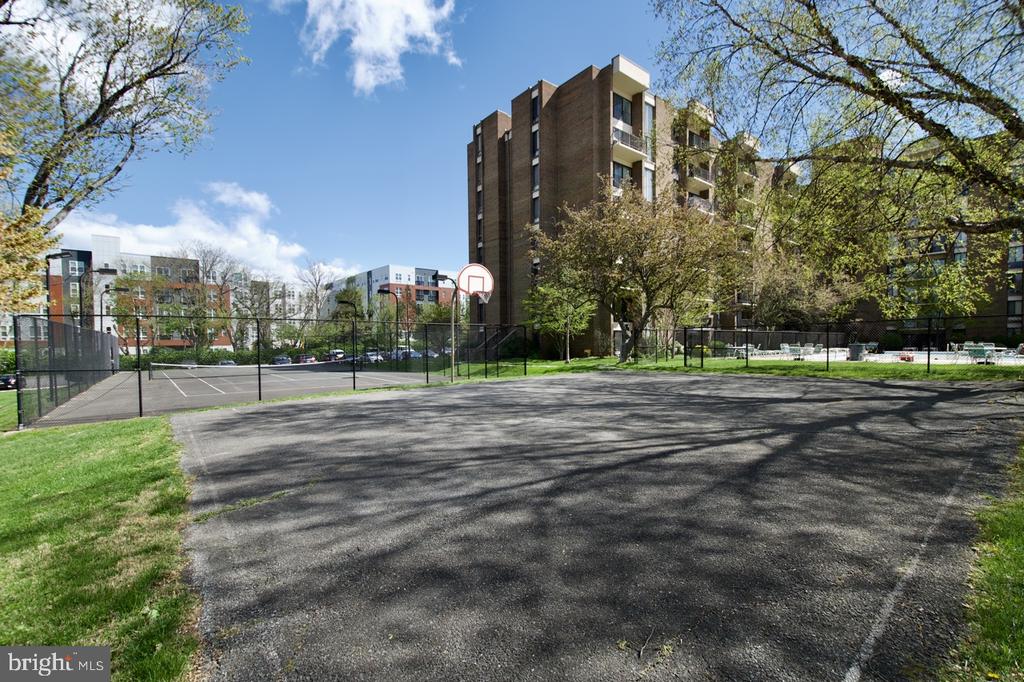2105 WALSH VIEW TERRACE 15-302