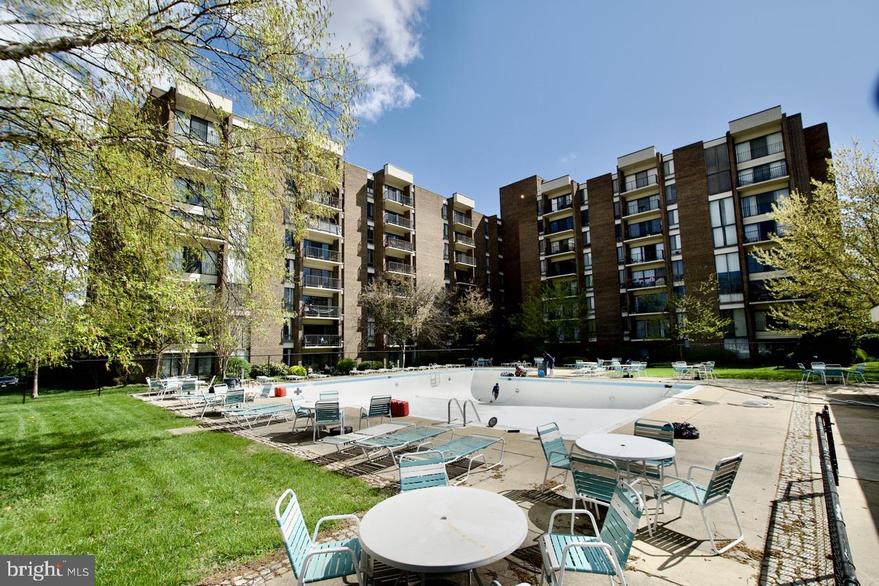2105 WALSH VIEW TERRACE 15-302