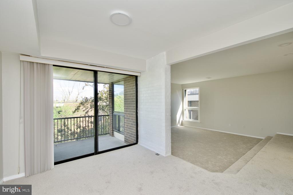 2105 WALSH VIEW TERRACE 15-302