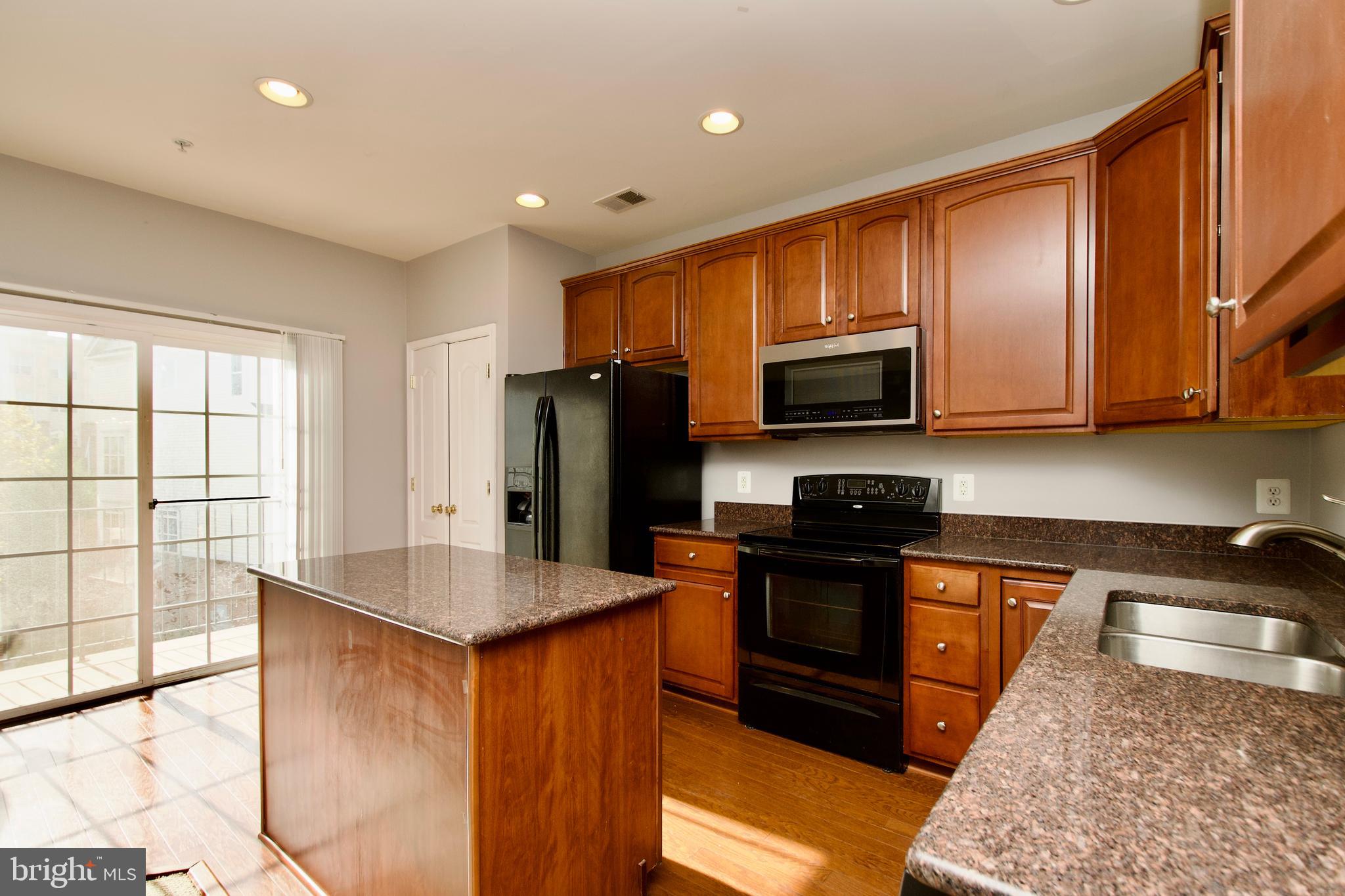 5531 LANIER AVENUE 360