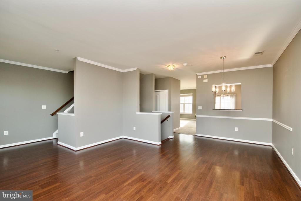 5531 LANIER AVENUE 360