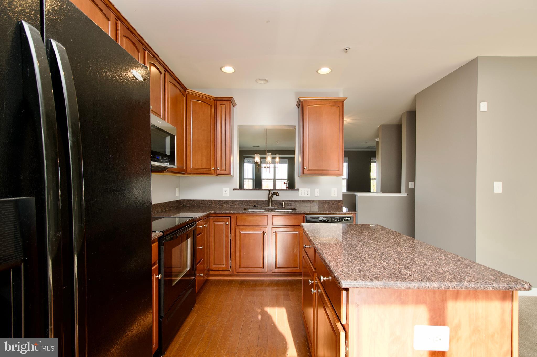 5531 LANIER AVENUE 360