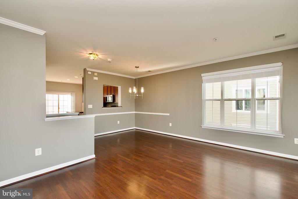 5531 LANIER AVENUE 360