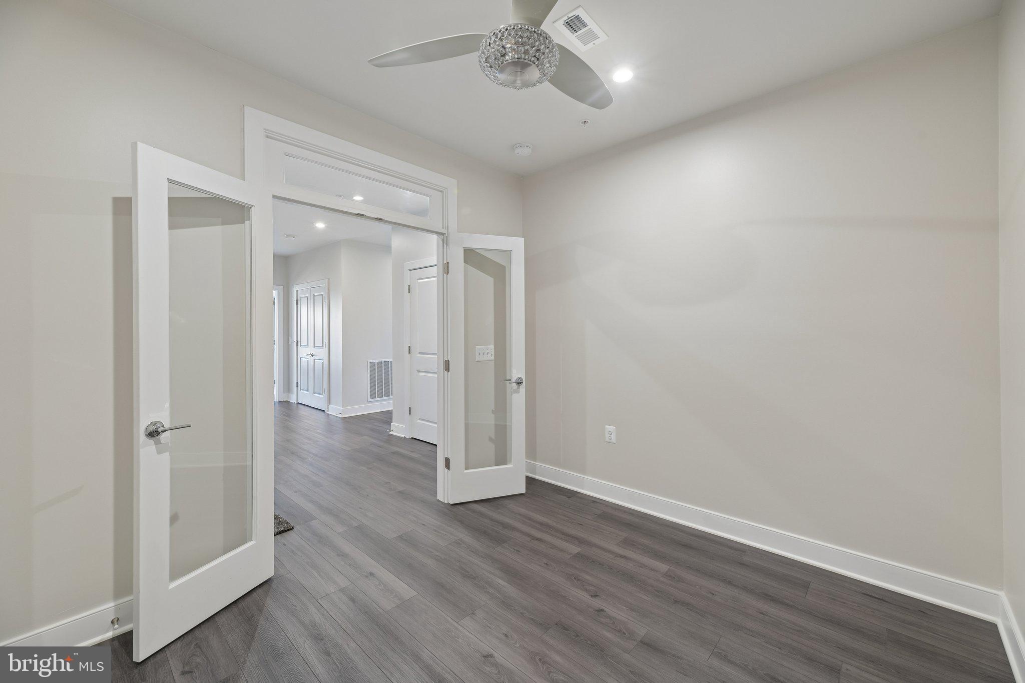 104 SAINT IVES PLACE 402