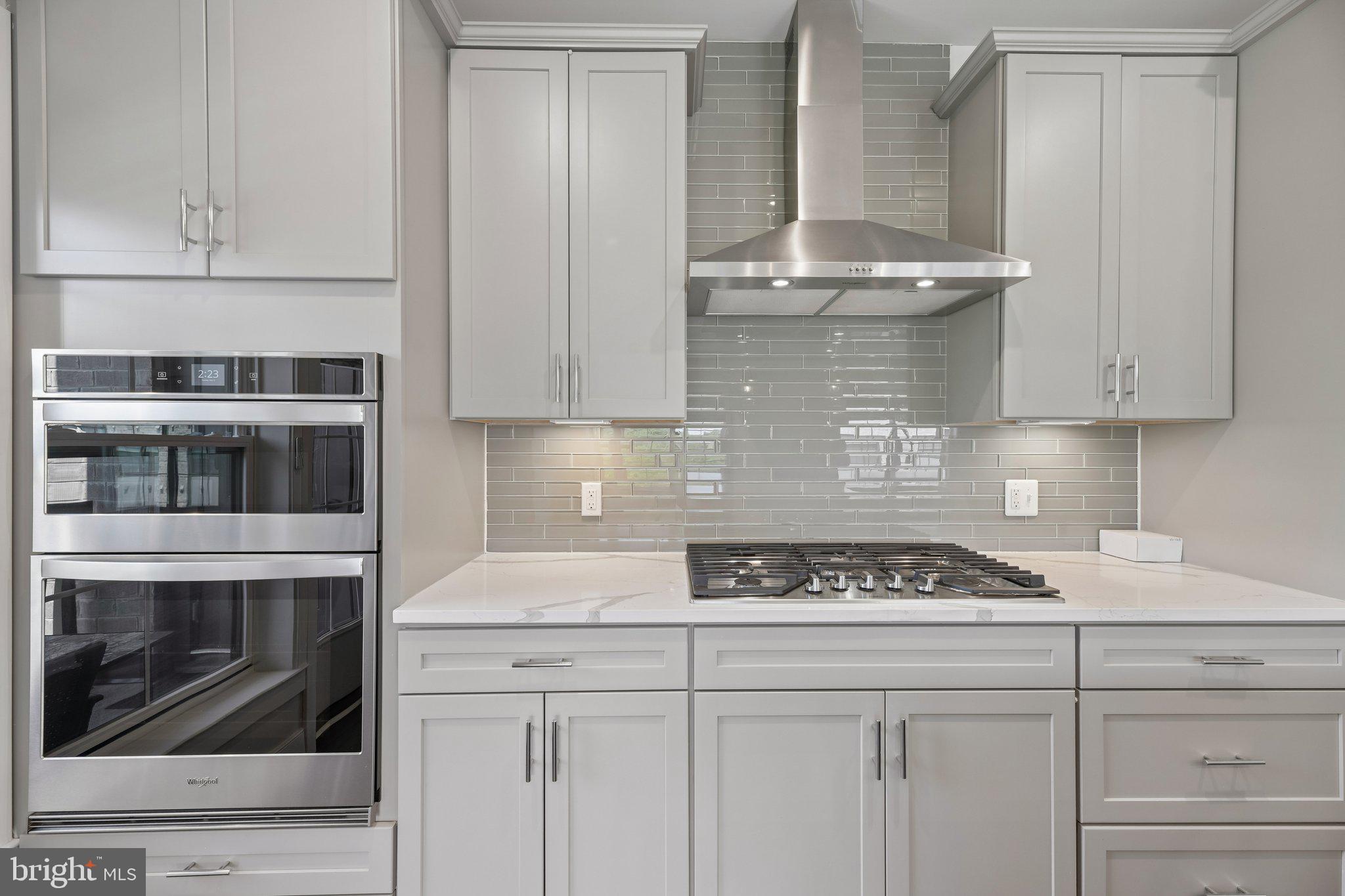 104 SAINT IVES PLACE 402