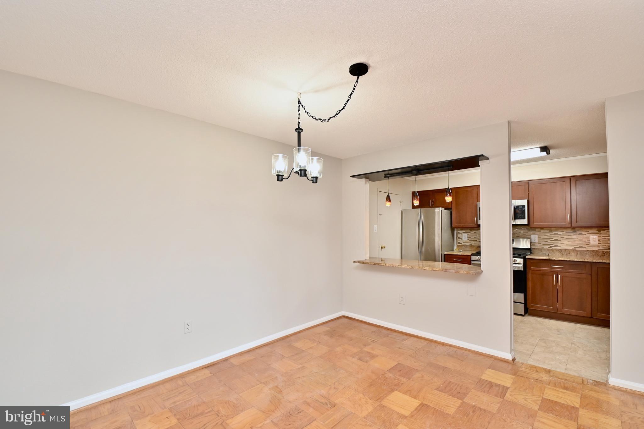 1300 ARMY NAVY DRIVE 729