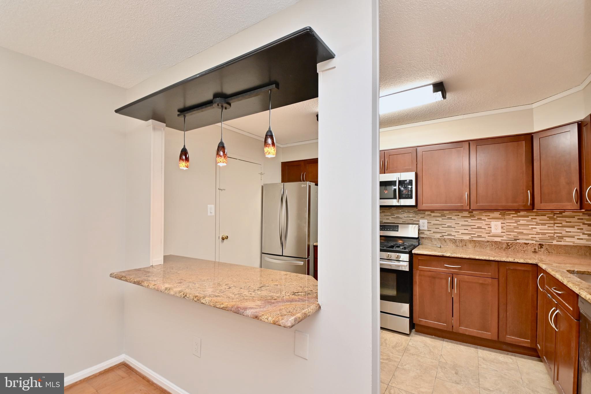 1300 ARMY NAVY DRIVE 729