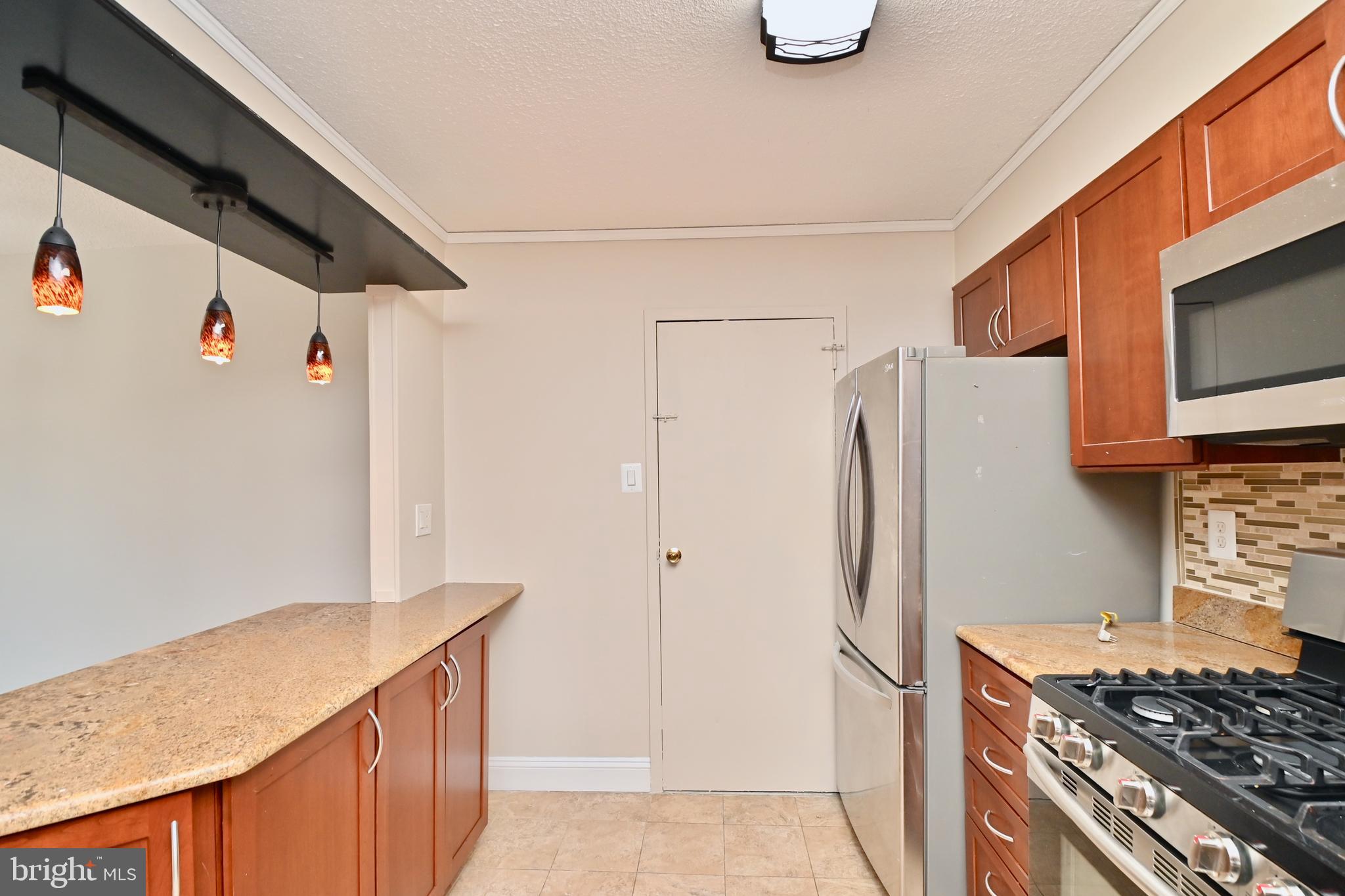 1300 ARMY NAVY DRIVE 729