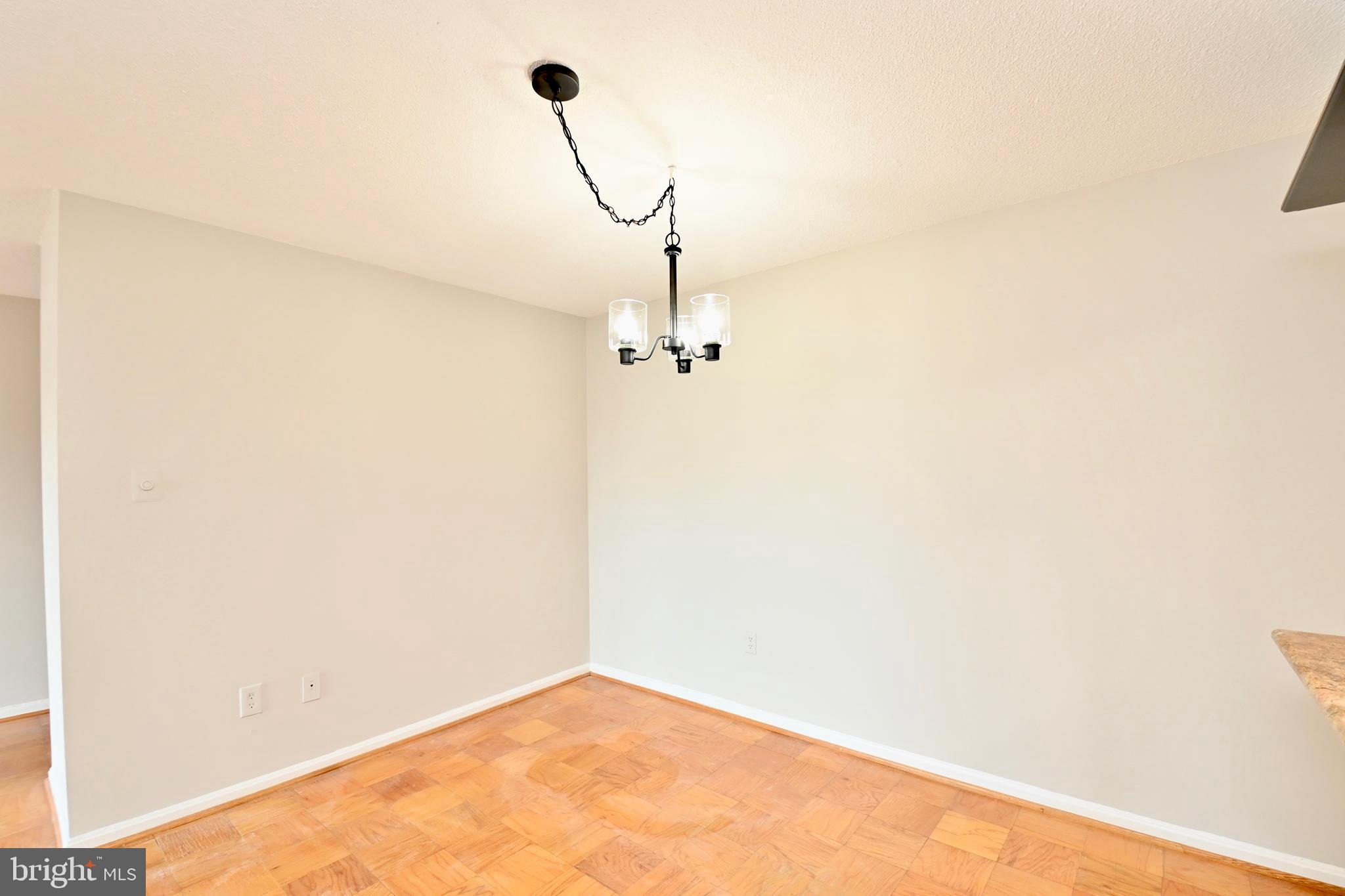 1300 ARMY NAVY DRIVE 729