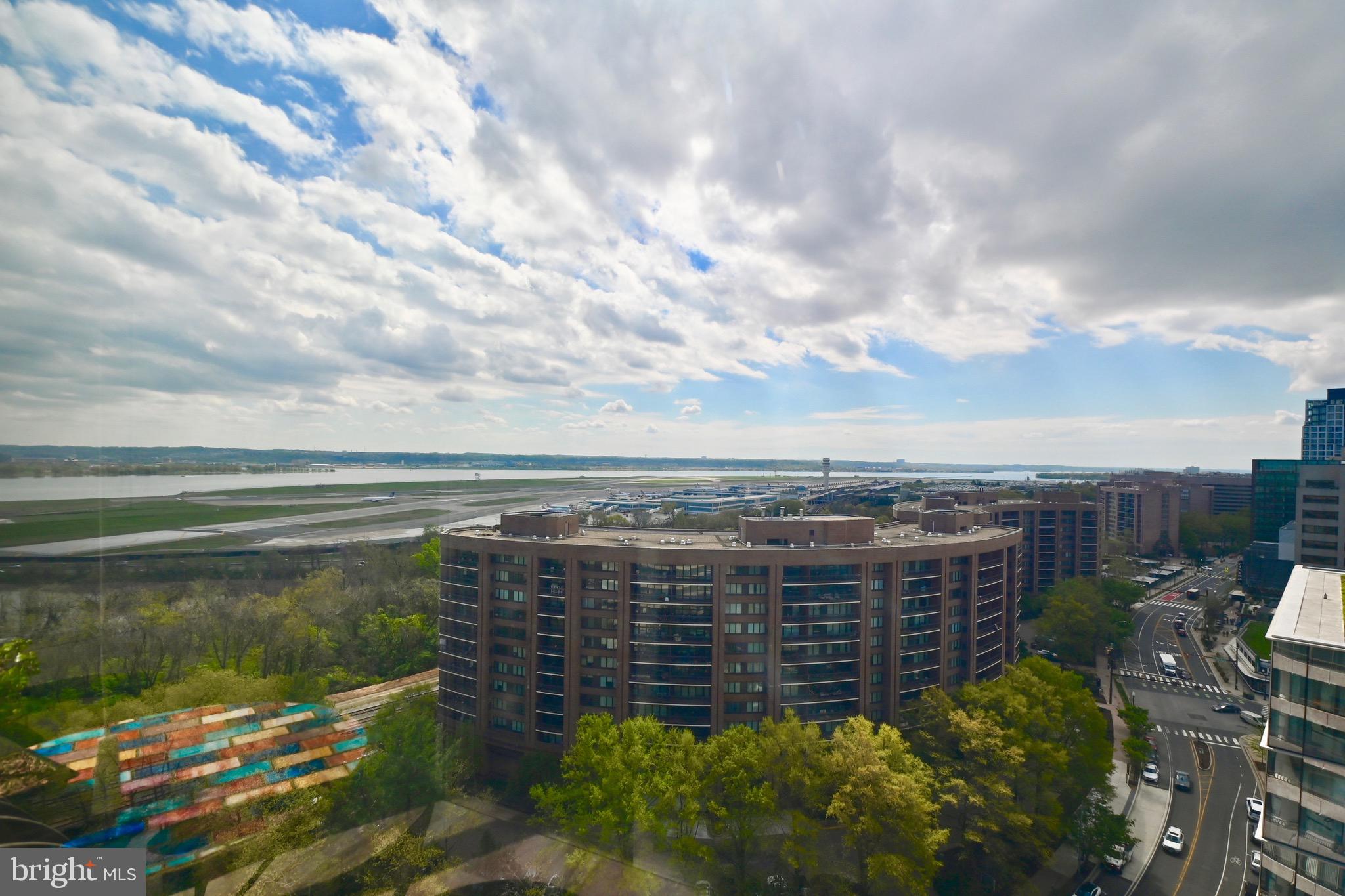 1300 CRYSTAL DRIVE PH8S