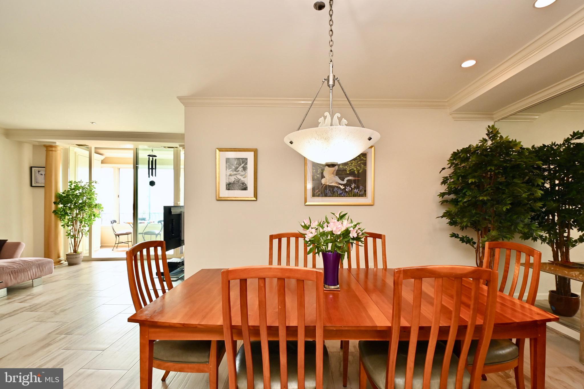 1300 CRYSTAL DRIVE PH8S
