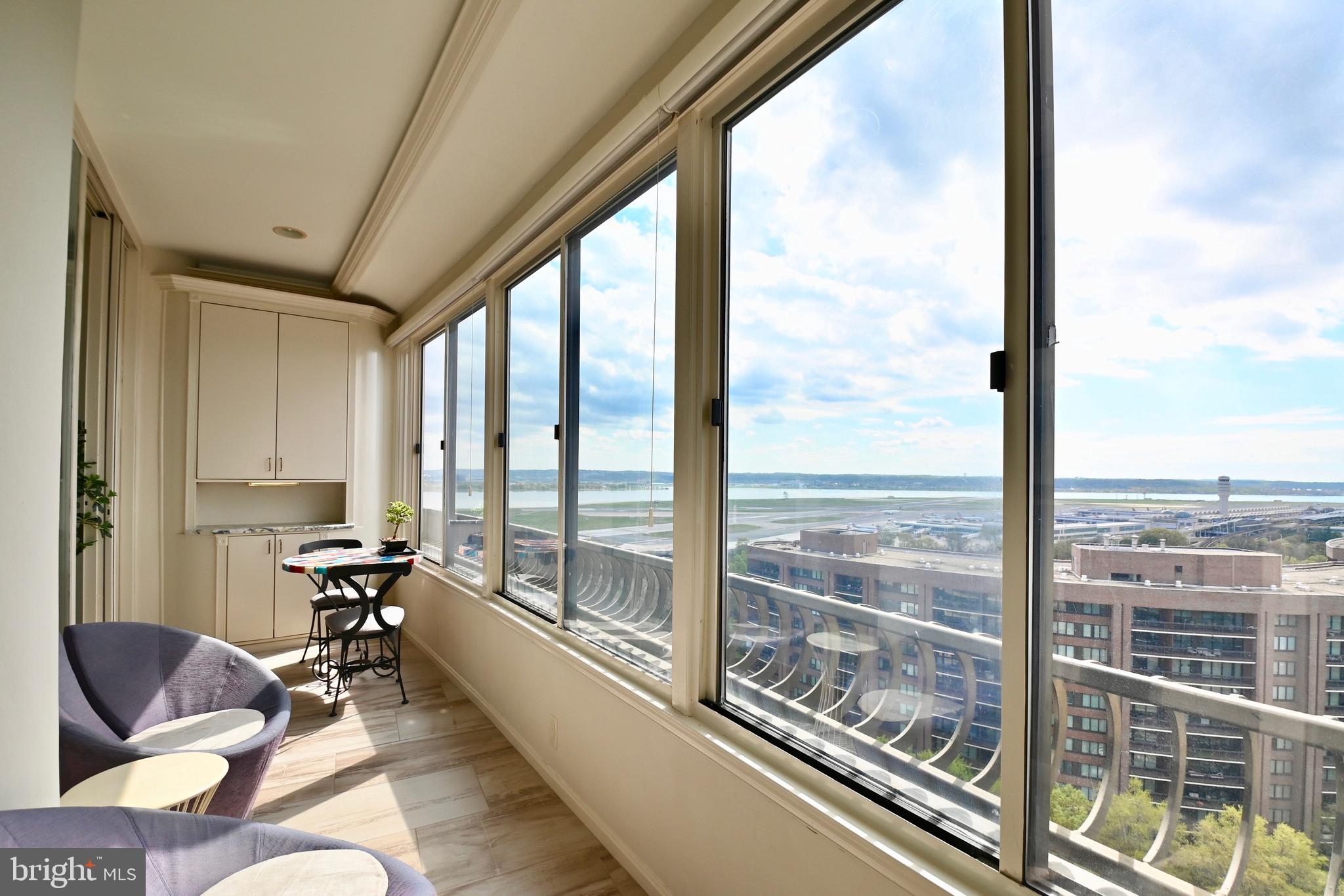 1300 CRYSTAL DRIVE PH8S